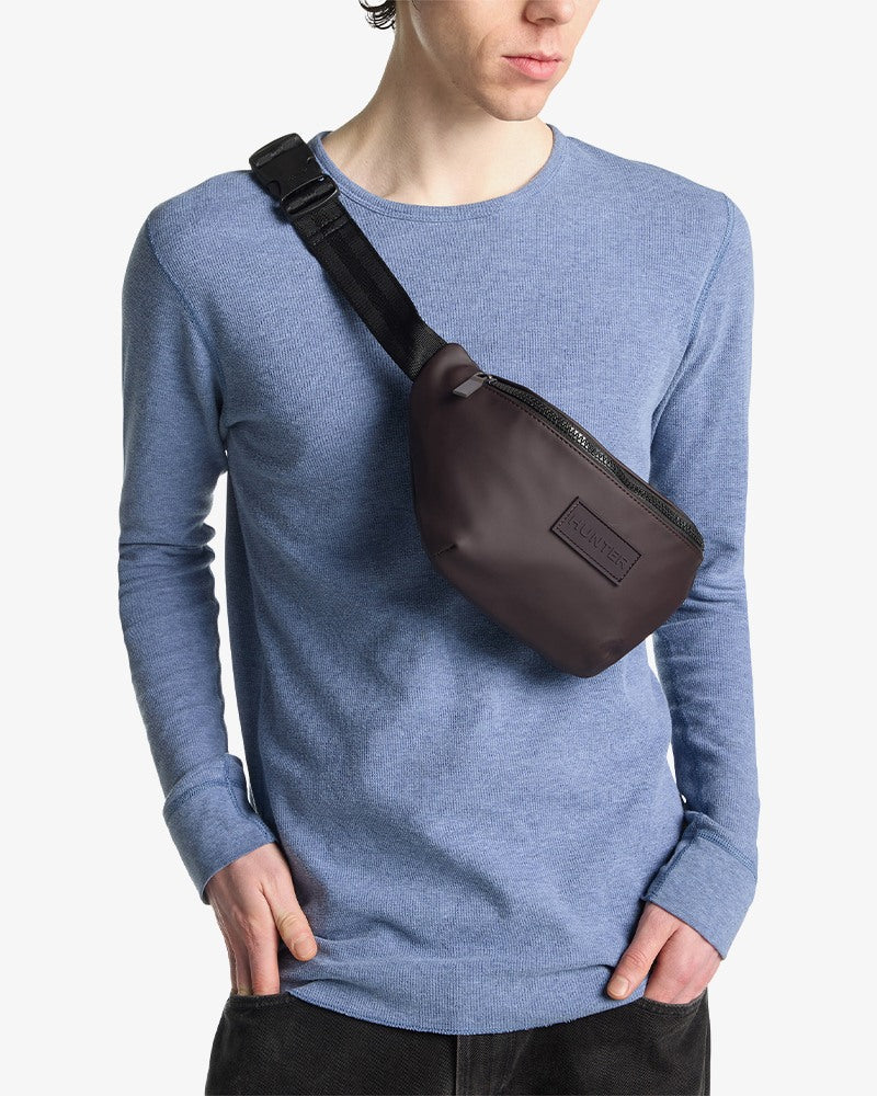 HUNTER WOMEN ERRAND ESPRESSO MATTE PU W/ CAROB SYN