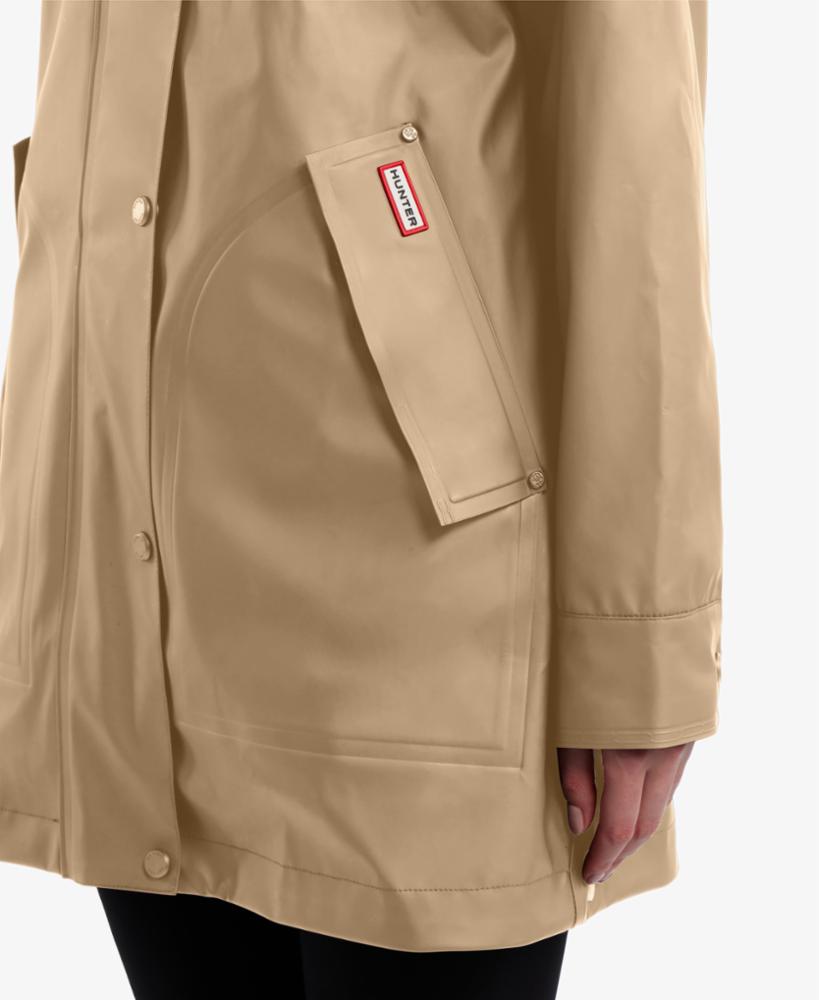 Hunter Women ACACIA RUBBERIZED RAIN JACKET BRITISH TAN